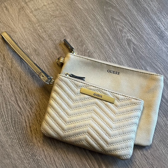Guess Handbags - 2 for $25✨  GUESS Wristlet Set | Wallet | Makeup Pouch